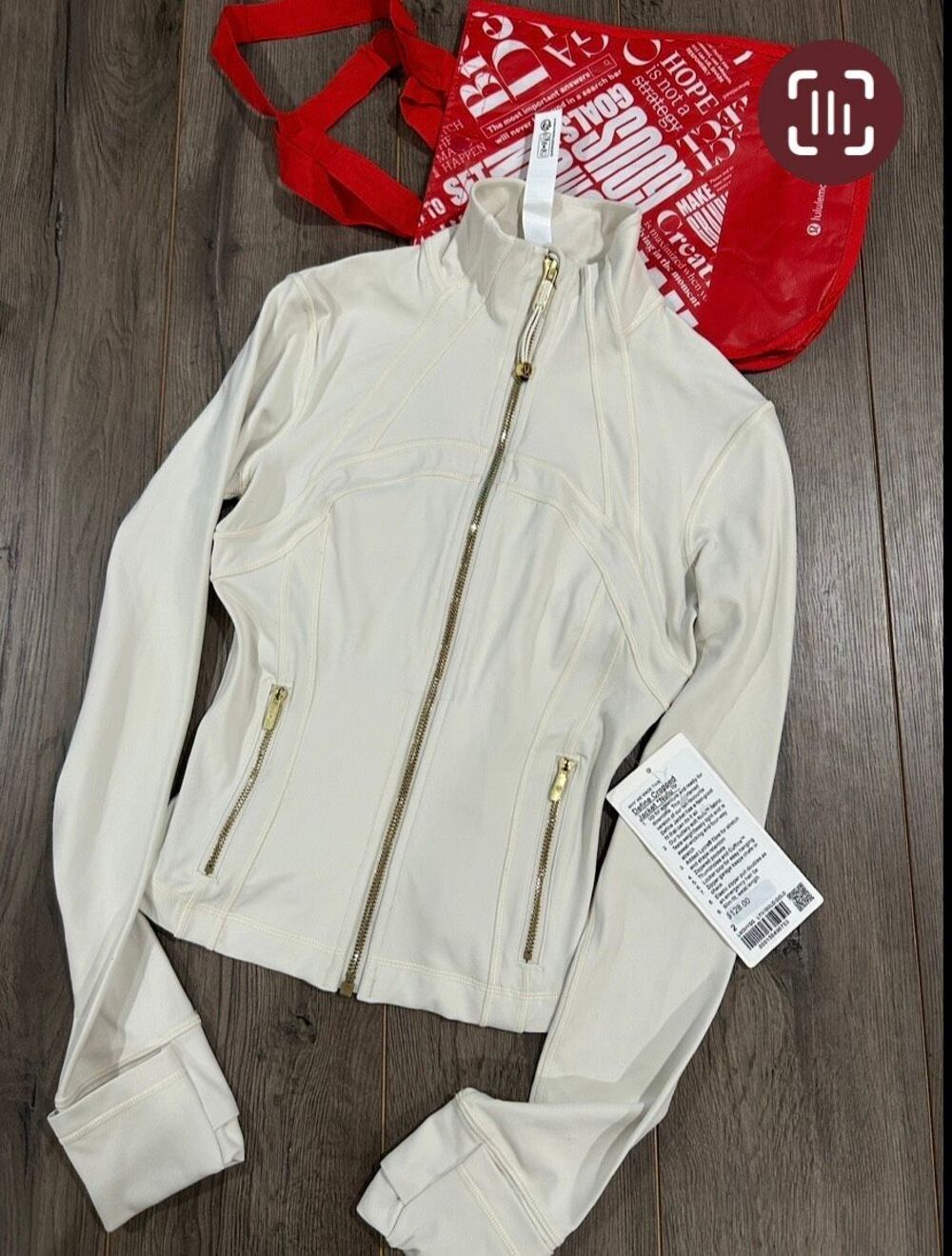 Lululemon Define Cropped *Nulu size 6